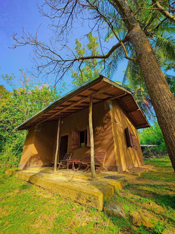 Hotel Nuwa Serenity River Retreat Udawalawe Exterior foto